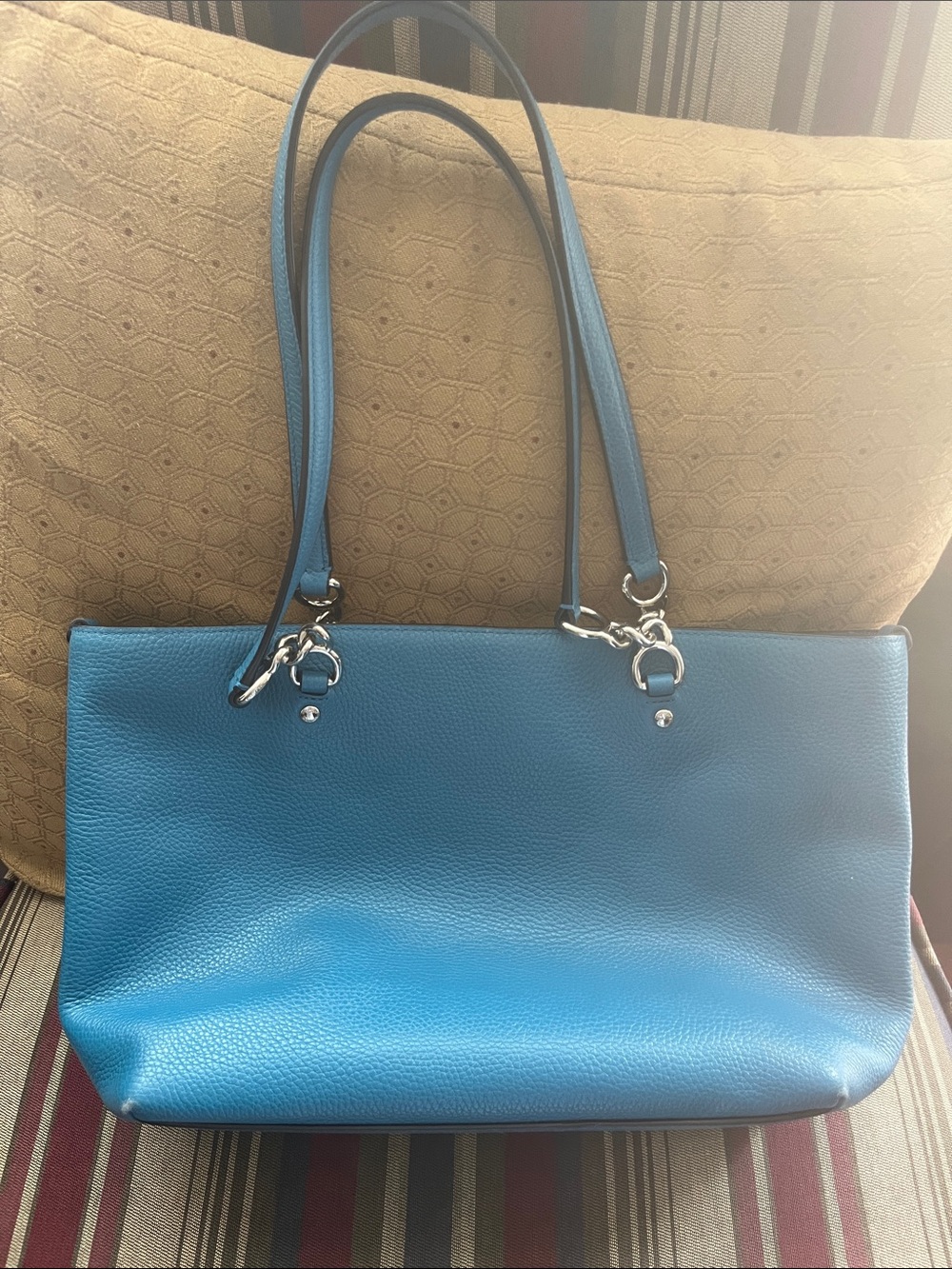 Coach Teal Blue Pebbled Leather Tote - Picture 2 of 6